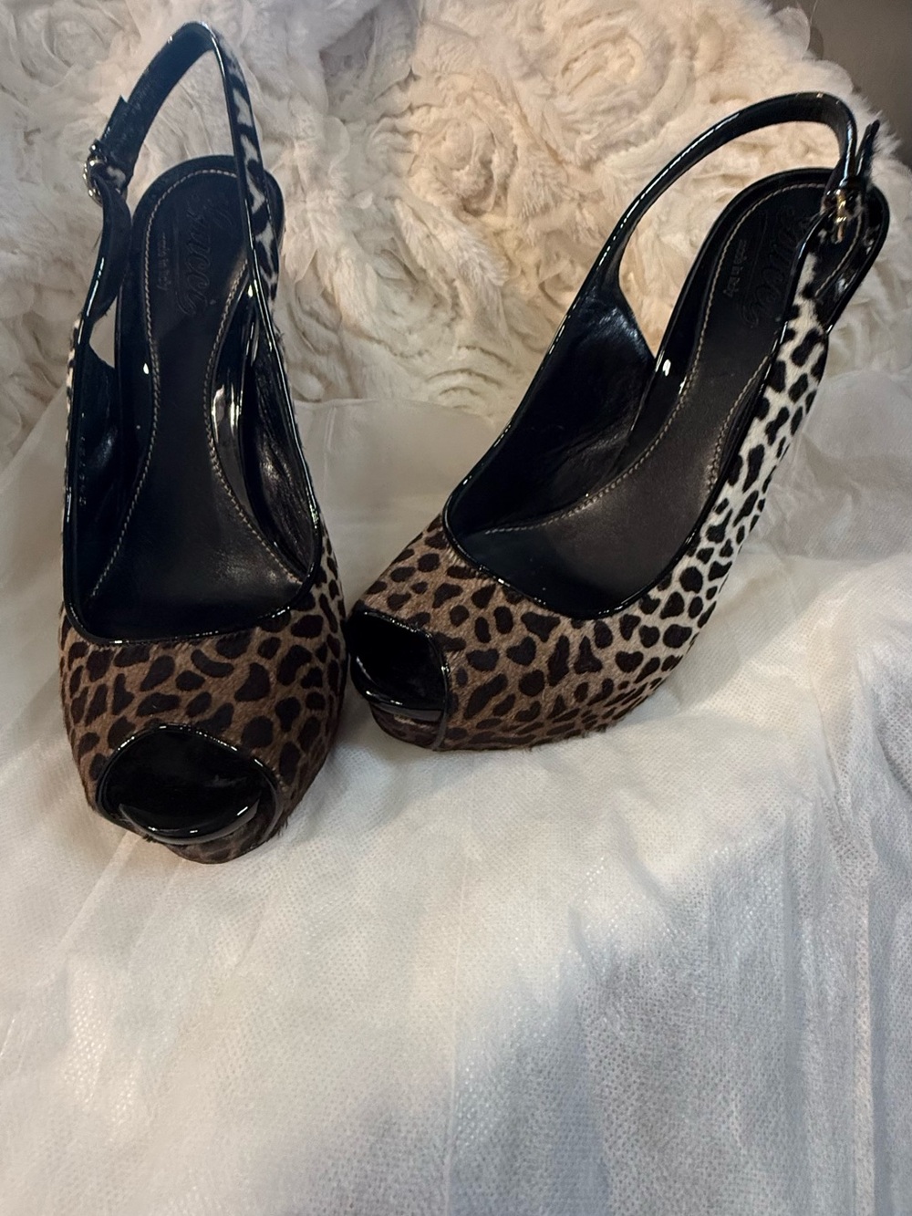 Gucci Leopard Print Peep-Toe Slingback Heels in Brown and Black